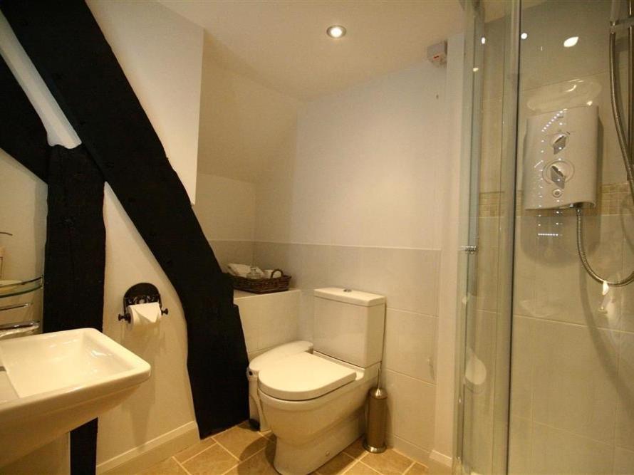 Tumbledown Villa Broadway  Ngoại thất bức ảnh