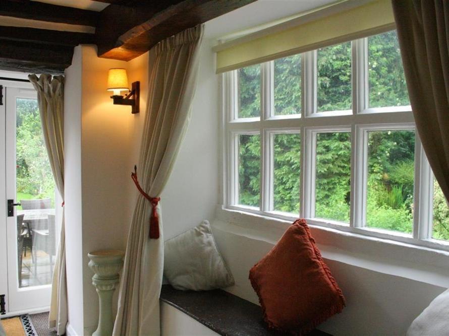 Tumbledown Villa Broadway  Ngoại thất bức ảnh